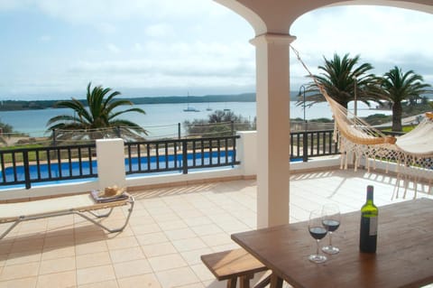 Balcony/Terrace, Pool view, Sea view