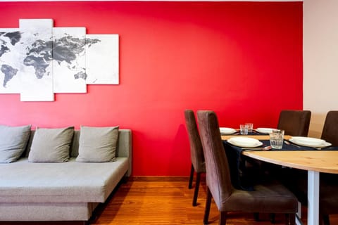 Living room, Seating area, Dining area