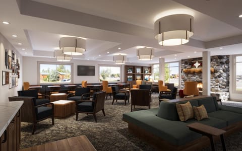 Lobby or reception, Seating area, fireplace