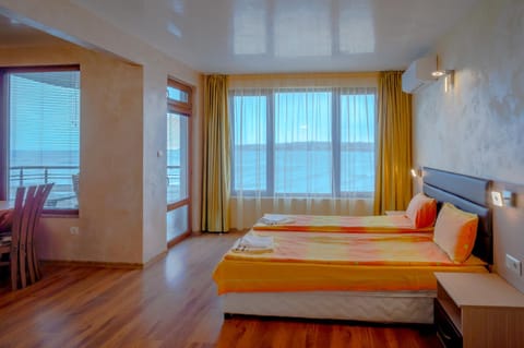 Bedroom, Sea view