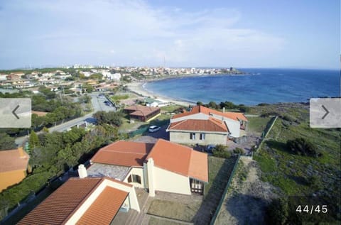 La Baia Casa vacanze-Seminterrato House in Portoscuso