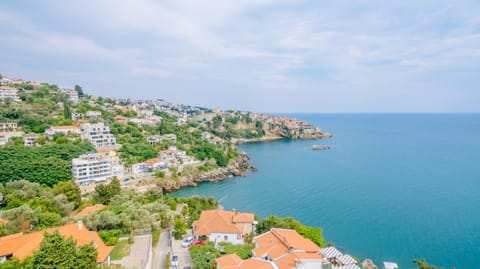 Teuta Apartments Bed and Breakfast in Ulcinj
