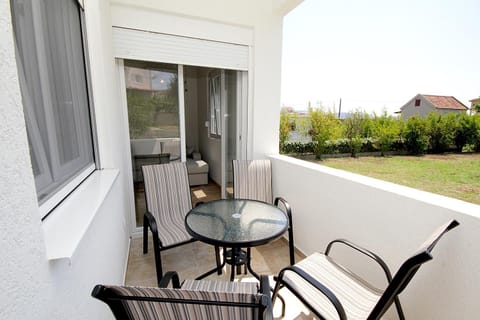 Garden, Balcony/Terrace, Garden view
