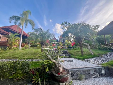 Bamboo Bungalow Jungle View Campground/ 
RV Resort in Nusapenida