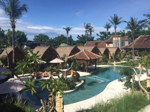 Pool view, Pool view