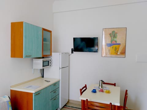 Living room, kitchen