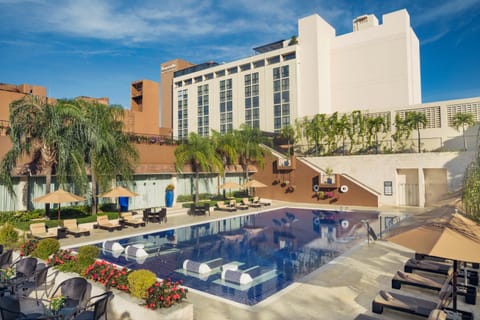 Property building, Day, Pool view, Swimming pool