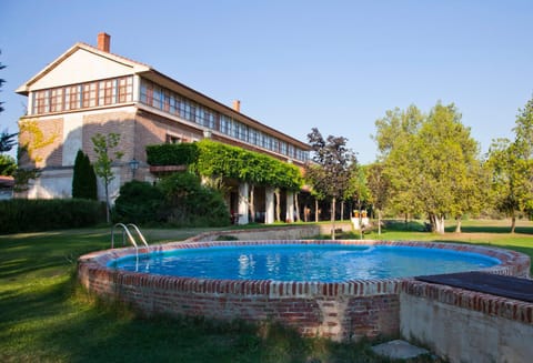 Garden, Swimming pool