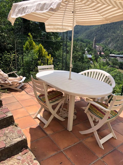 Balcony/Terrace, Garden view, Mountain view