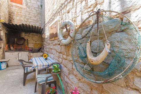 Patio, BBQ facilities