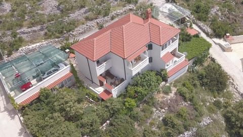 Property building, Bird's eye view