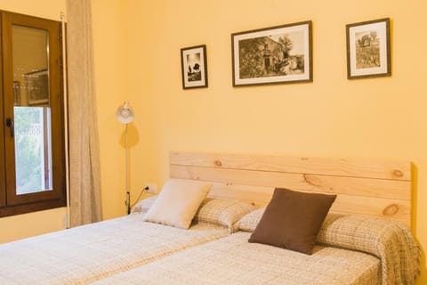 Bed, Decorative detail