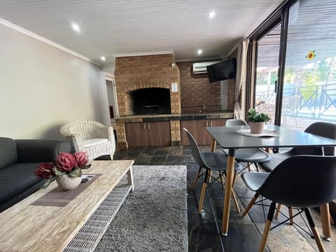 Panorama Self Catering Bed and Breakfast in Cape Town