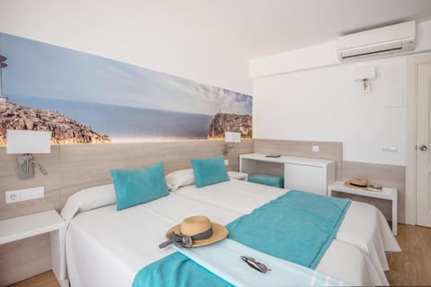 Bed, Bedroom, air conditioner