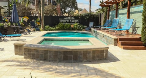 Hot Tub, Pool view, Swimming pool, sunbed