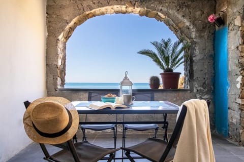 View (from property/room), Balcony/Terrace, Sea view, Dinner, Drinks