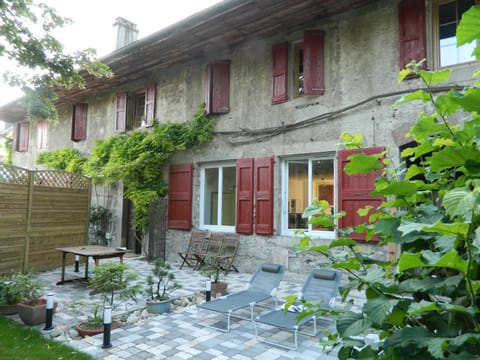Facade/entrance, Garden view
