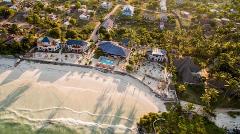 Property building, Bird's eye view, Beach