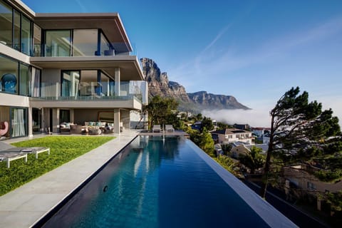 Property building, Mountain view, Swimming pool, Swimming pool