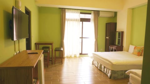 Shower, Bathroom, TV and multimedia, Balcony/Terrace, Balcony/Terrace, Decorative detail, Bedroom, On site, bunk bed, Family, Family, Family