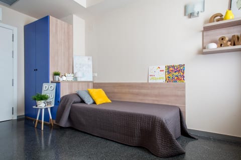 Bed, Photo of the whole room