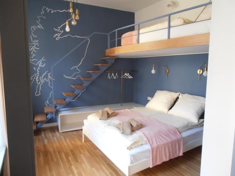 bunk bed