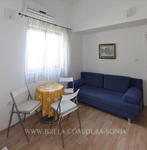 Duka Apartment in Brela