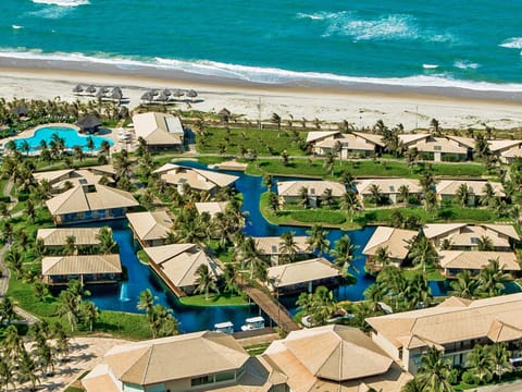 Bird's eye view, Pool view