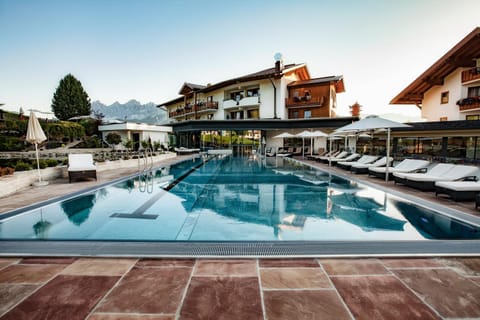 Mountain view, Swimming pool, Open Air Bath