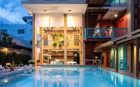 Property building, Swimming pool