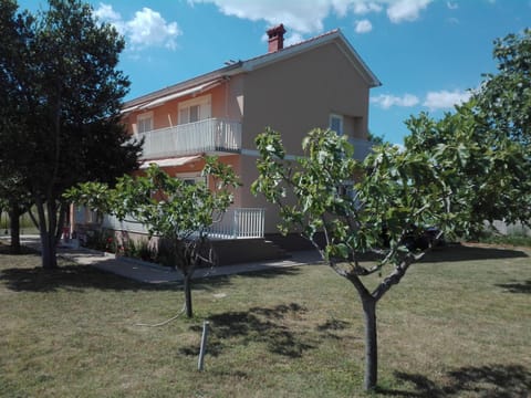 Patio, BBQ facilities, Garden, Area and facilities