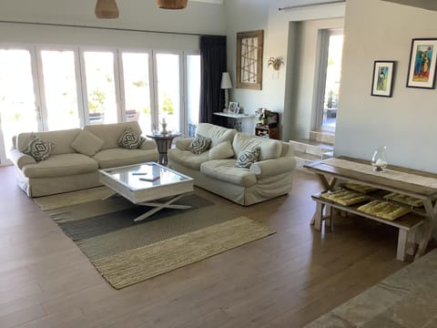 Pezula Golf House Bed and Breakfast in Knysna