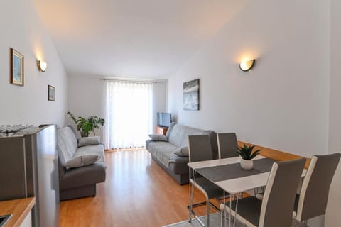 Apartments Andrea I Apartment in Lika-Senj County