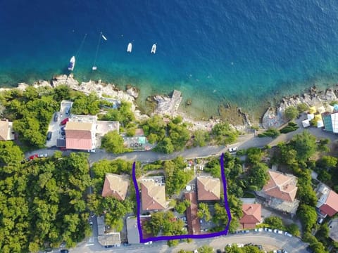 Property building, Bird's eye view, Beach