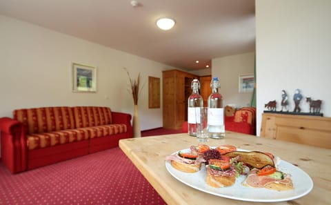 Living room, Seating area, Food