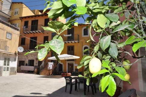 Property building, Facade/entrance, On site