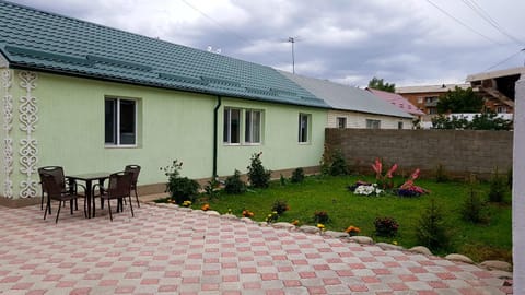 Spring, Summer, Other, On site