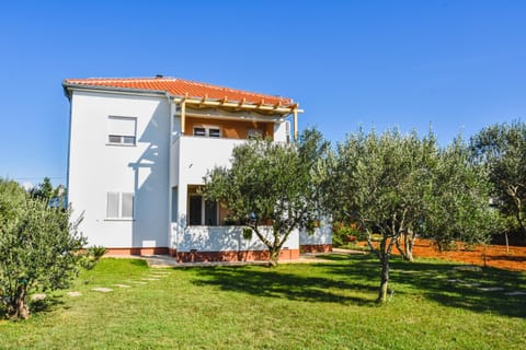 Property building, Garden, View (from property/room), Balcony/Terrace, Garden view