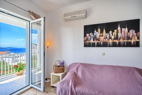 Apartments Irena Bed and Breakfast in Hvar