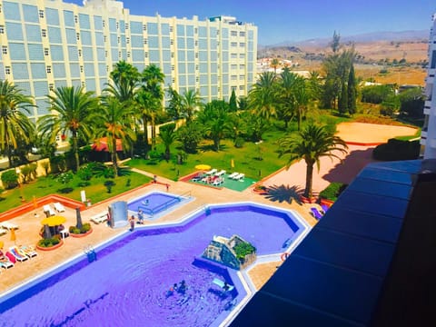 Garden, Garden view, Pool view, Swimming pool, sunbed