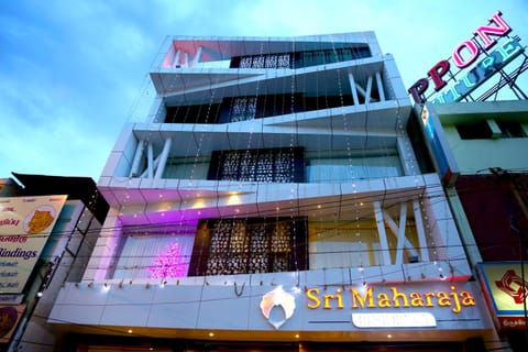 Property building, Facade/entrance