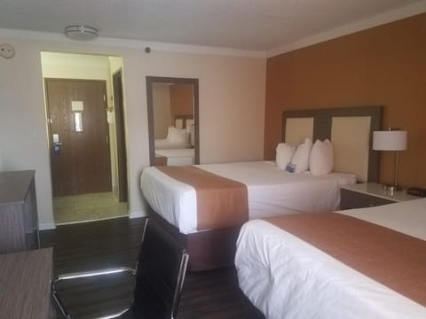 Baymont by Wyndham Chicago/Alsip Hotel in Crestwood