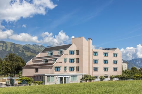 Property building, Summer, View (from property/room), Mountain view