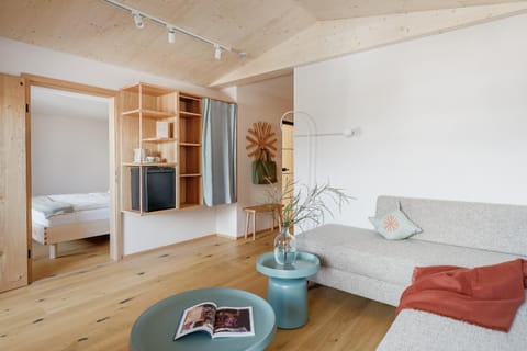 Living room, Photo of the whole room