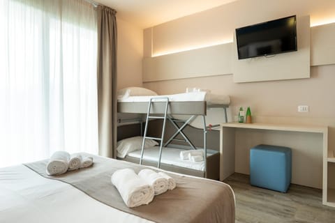 Spa Hotel Splendid Sole Hotel in Manerba del Garda