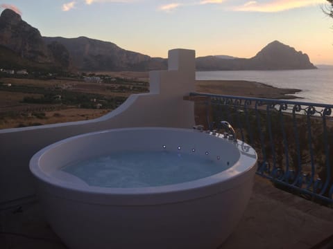 Hot Tub, Hot Tub, Open Air Bath