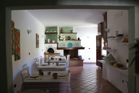 Communal lounge/ TV room, Communal kitchen