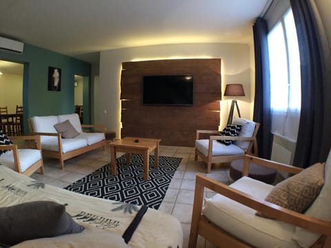 TV and multimedia, Living room
