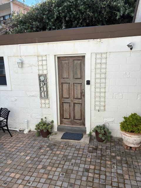 Ollava Guesthouse Bed and Breakfast in Cape Town