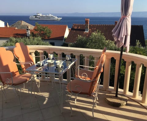 House Koloc Apartment in Bol